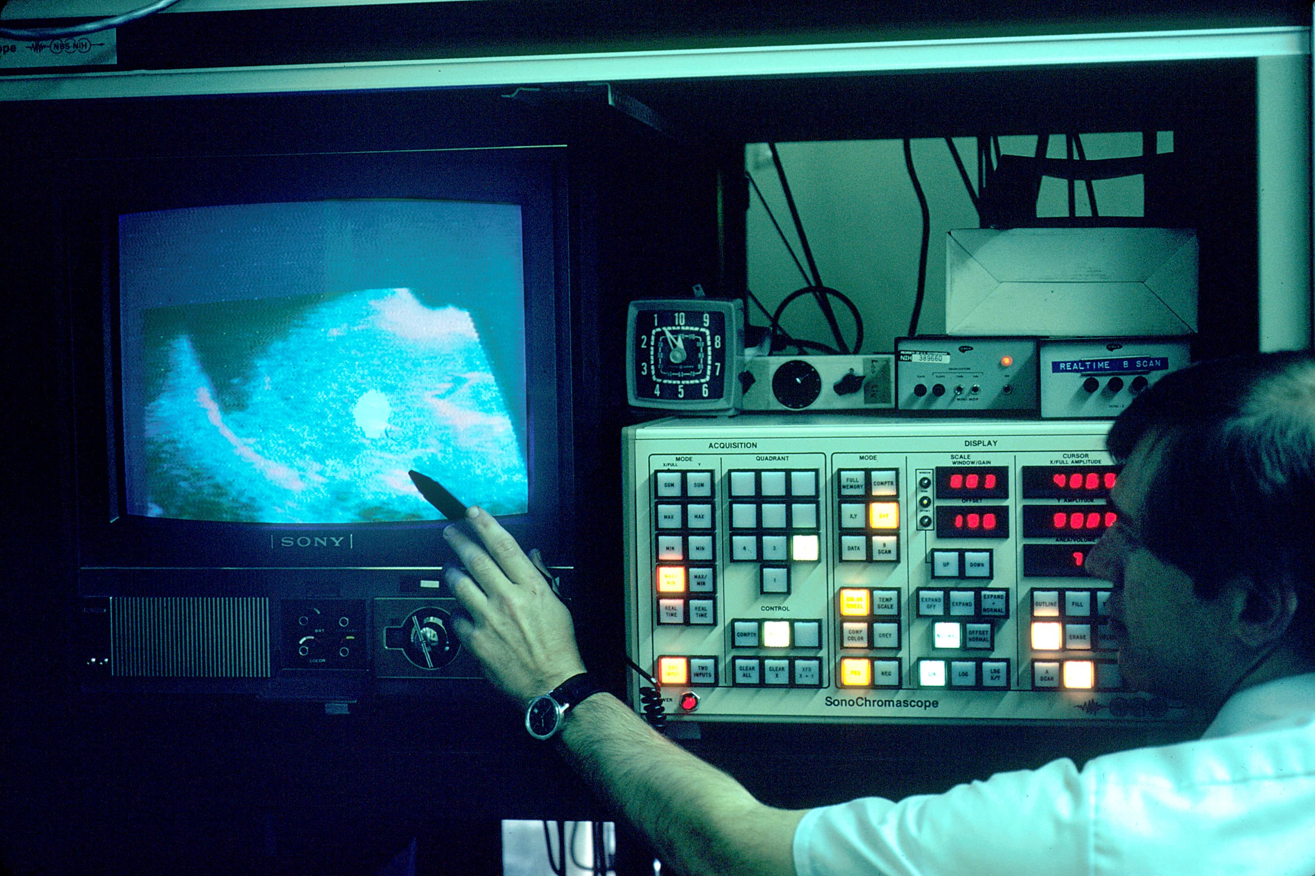 Clinical data workflow in hospital setting